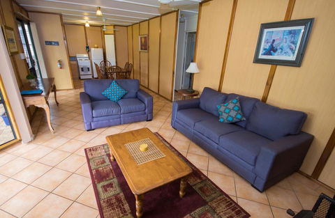 Nornalup Riverside Chalet - Mackay Tourism 2