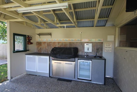 NORTH HEAVEN STATION 28 Alma St, North Haven - Mackay Tourism 1