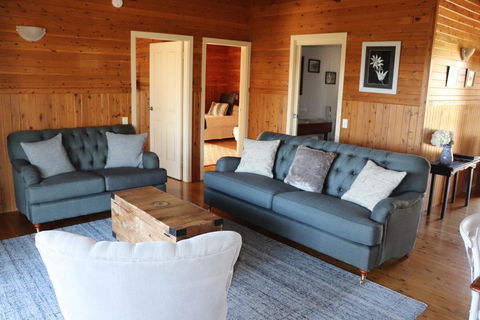 North Lodge Clan Cottage - Mackay Tourism 3