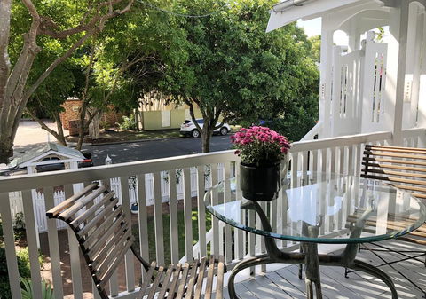 Number 12 B&B - Mackay Tourism 2