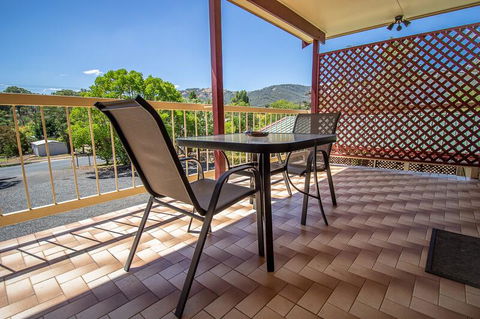 Nundle Accommodation - Mackay Tourism 3