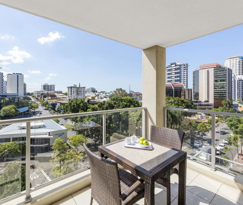 Oaks Brisbane Lexicon Suites - Mackay Tourism 2