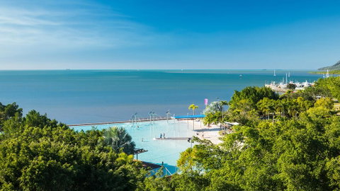 Oaks Cairns Hotel - Mackay Tourism 1