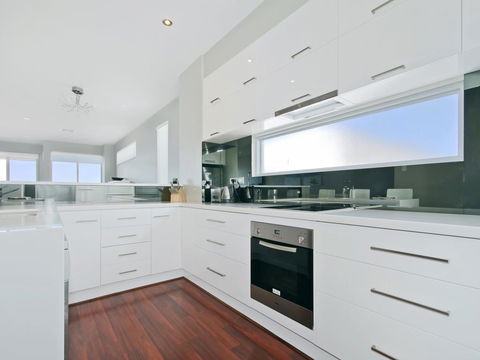 Ocean 180A - Mackay Tourism 1