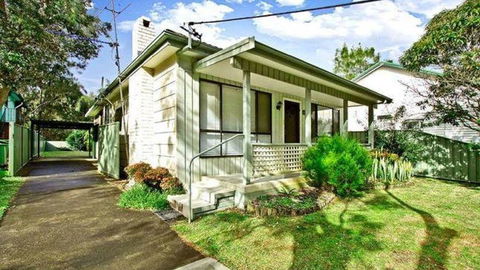 Ocean Beach Cottage - Mackay Tourism 2
