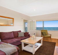 Ocean Blue Apartment Two - oceanfront apartment - Mackay Tourism