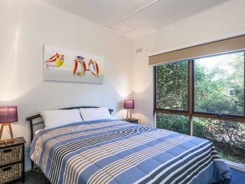 OCEANS 12 - ANGLESEA - Mackay Tourism 1