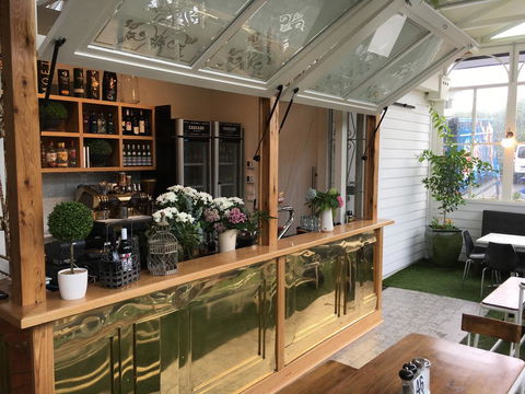 Oscars Hotel And Cafe Bar - Mackay Tourism 0