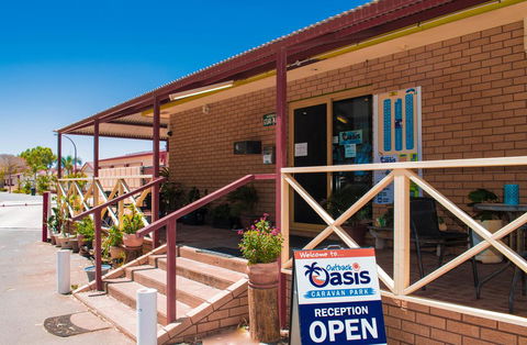 Outback Oasis Caravan Park - Mackay Tourism 1