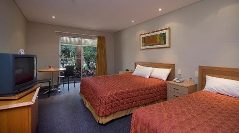 Outback Pioneer Hotel - Mackay Tourism 1