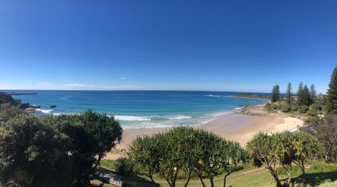 Pacific Hotel Yamba - Mackay Tourism 1