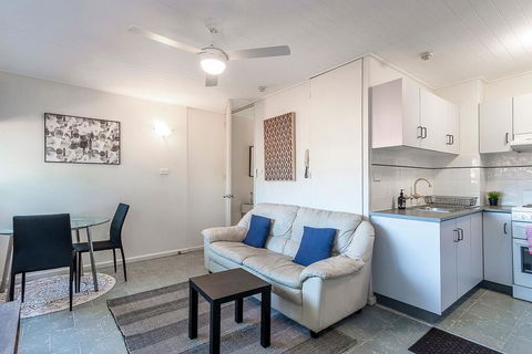 PADDINGTON PAD With PARKING & SMART TV & POOL - Mackay Tourism 2