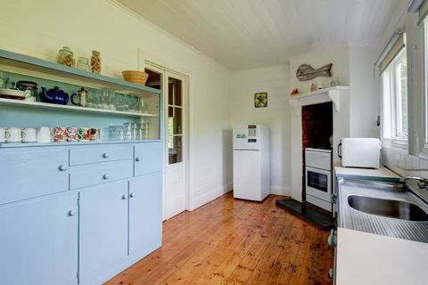 Palm Cottage - Pet Friendly Victorian Cottage - Mackay Tourism 2