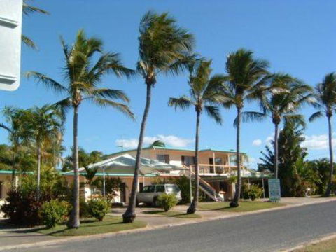 Palm View Holiday Apartments - Mackay Tourism 0