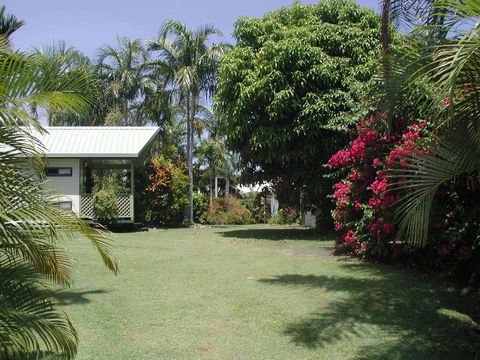 Palm View Holiday Apartments - Mackay Tourism 1
