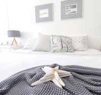 Palms Studio Apartment at Raffetys Resort - Mackay Tourism