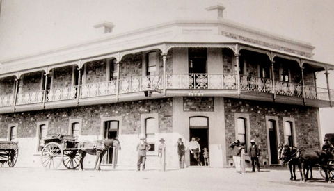 Pampas Motel Port Augusta - Mackay Tourism 1