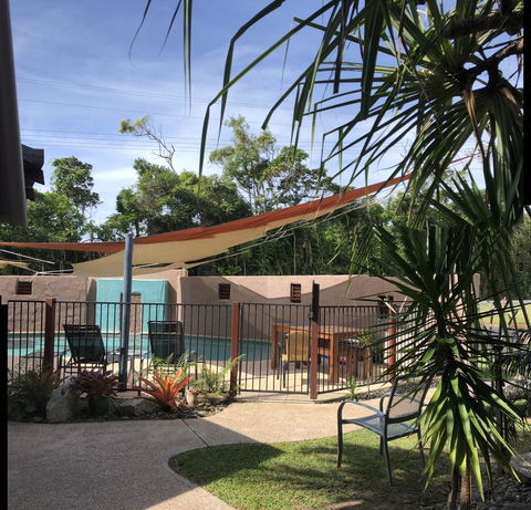 Pandanus Holiday Apartments - Mackay Tourism 3