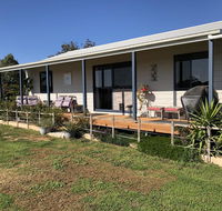 PANORAMA  Lismar Lodge - Mackay Tourism
