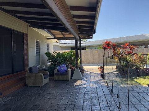 Paradise Retreat - Mackay Tourism 2