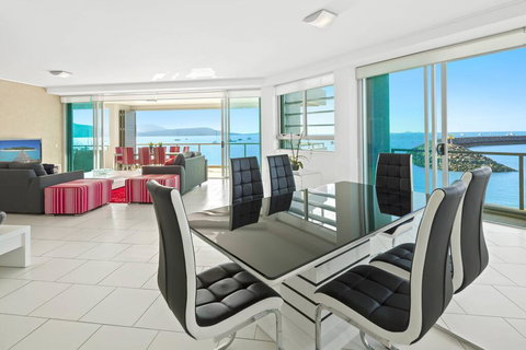 Peninsula Airlie Beach - Mackay Tourism 2