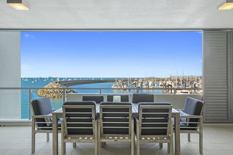 Peninsula Airlie Beach - Mackay Tourism 0