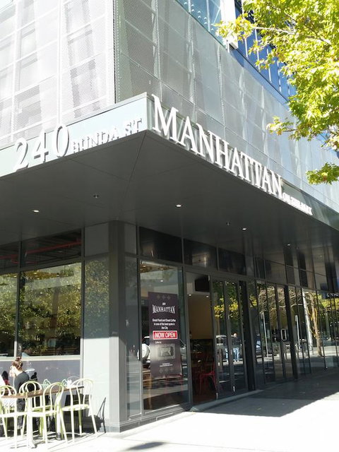 Perfectly Located Modern Apartment - Canberra CBD - Mackay Tourism 3