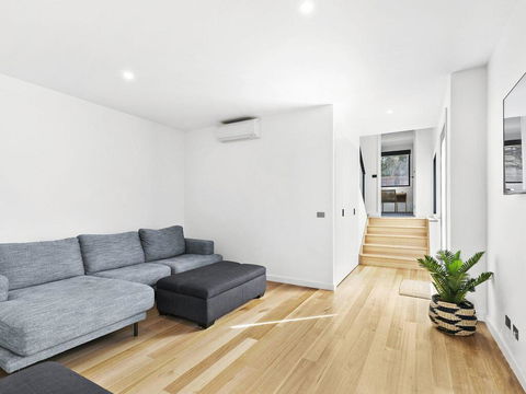 POINT BREAK , NEW LISTING 2019,  - Mackay Tourism 3