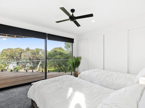 POINT BREAK , NEW LISTING 2019,  - Mackay Tourism 2