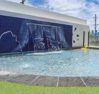 Pool Tennis Alexandra Headlands Oceanfront Resort