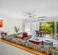 Poolside Apt in Alamanda Beachfront Resort 52 - Mackay Tourism