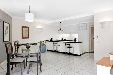 Poolside Apt In Alamanda Beachfront Resort 74 - Mackay Tourism 3