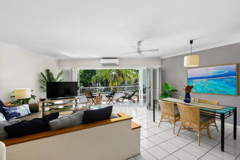 Poolside Apt. In Alamanda Beachfront Resort (56) - Mackay Tourism 2