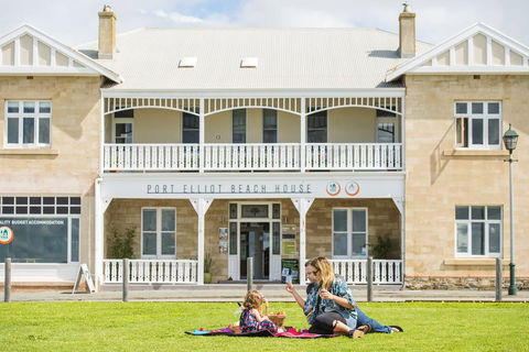 Port Elliot Beach House YHA - Mackay Tourism 1