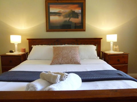 Port Lincoln Holiday Houses - Mackay Tourism 0