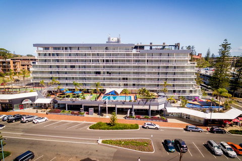 Port Pacific Resort - Mackay Tourism 2