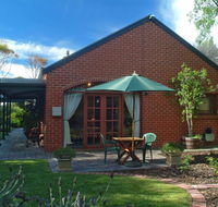 Port Willunga Cottages - Mackay Tourism