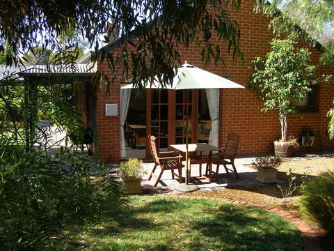 Port Willunga Cottages - Mackay Tourism 3