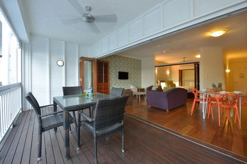 Portside On The Inlet - Mackay Tourism 1