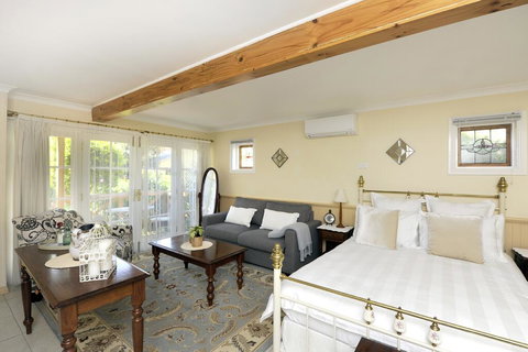 Possum Creek Lodge - Mackay Tourism 1