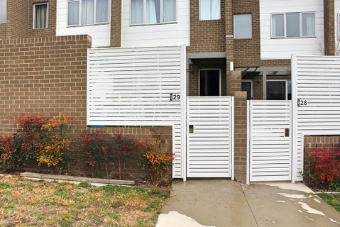 Private Room, Awesome Amenities - Molonglo Valley - Mackay Tourism 1