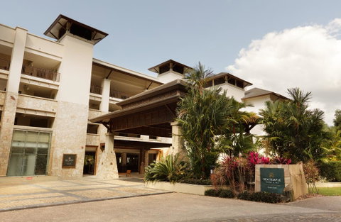 Pullman Palm Cove Sea Temple Resort & Spa - Mackay Tourism 2