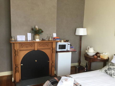 Pump Jack B&B - Mackay Tourism 3