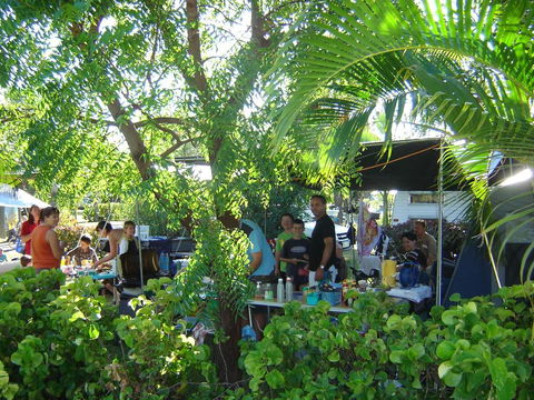 Queens Beach Tourist Village - Mackay Tourism 1