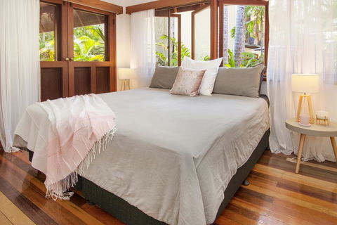 Queenslander At 4 Mile Beach Port Douglas - Mackay Tourism 3