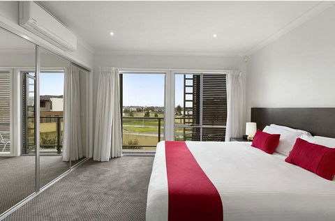 Quest Sanctuary Lakes - Mackay Tourism 2