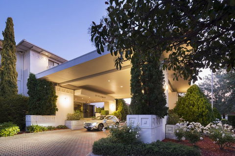 Ramada Diplomat Canberra - Mackay Tourism 0