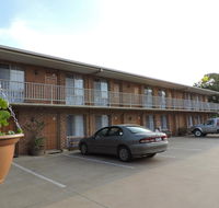 Red Cliffs Colonial Motor Lodge - Mackay Tourism