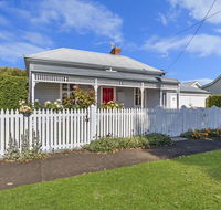 Red Door  Wishart - Mackay Tourism