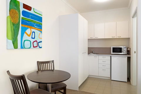 Redcliffe Motor Inn - Mackay Tourism 3
